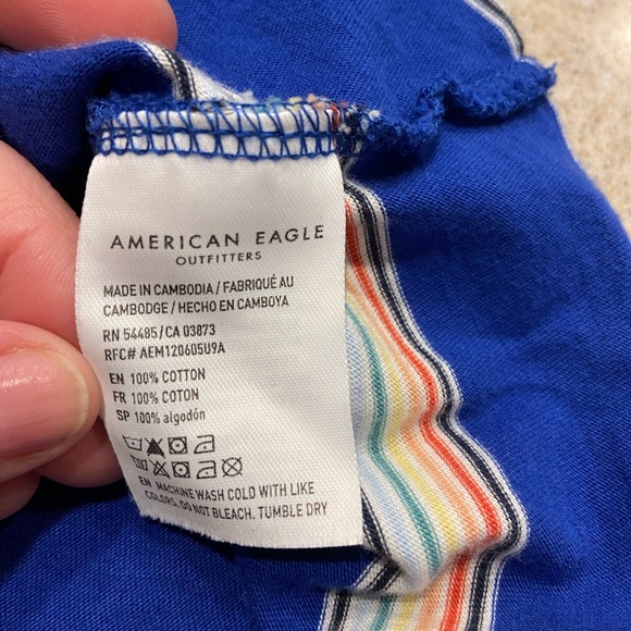 American Eagle Blue w/Rainbow Stripes Crop Tie Short Sleeve Shirt Size Medium - Picture 4 of 5